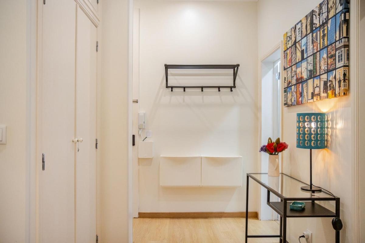 27 A Graca Cozy With Balcony And Free Parking Lissabon