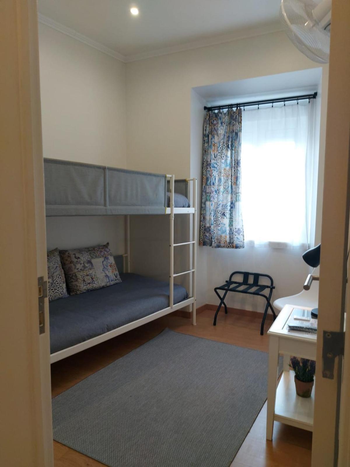 27 A Graca Cozy With Balcony And Free Parking Apartment Lissabon